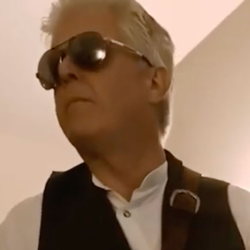 Jules Blythe, The Airstreams Guitarist